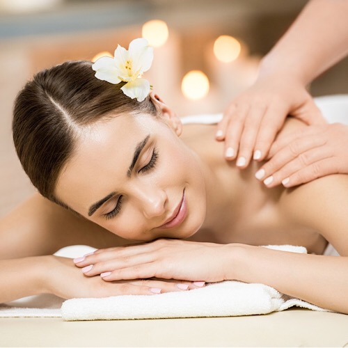 LAVISH NAILS & SPA - massage